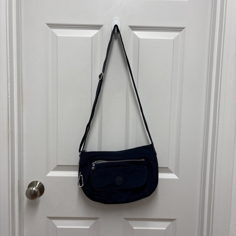 Kipling Lightweight Syro Crossbody Bag in Navy Excellent Used Condition